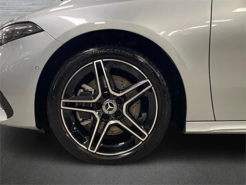 Mercedes-Benz Clase A 250 e con tecnología híbrida EQ