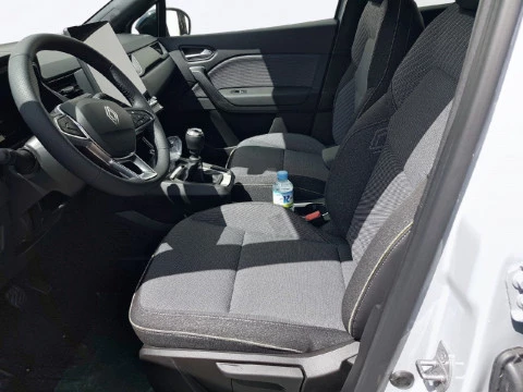 Renault Captur   TCe Techno 67kW