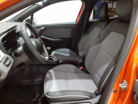 Renault Clio   TCe Techno 67kW