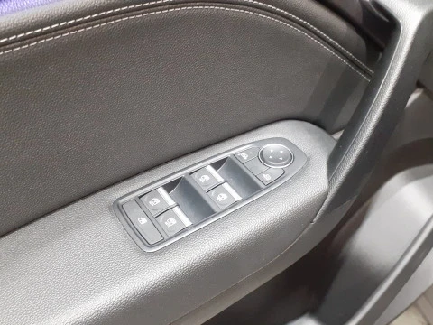 Renault Captur   TCe Techno 67kW