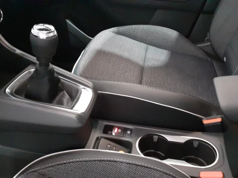 Renault Captur   TCe Techno 67kW