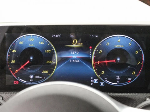 Mercedes-Benz CLA 1.3 CLA 200 163 4P