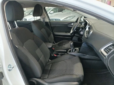 Kia Ceed 1.0 T-GDi 74kW (100CV) Concept