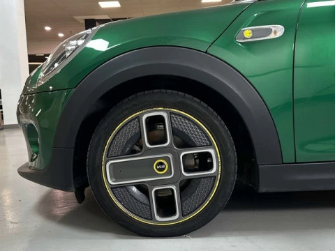 MINI Cooper  SE 135 kW (184 CV)