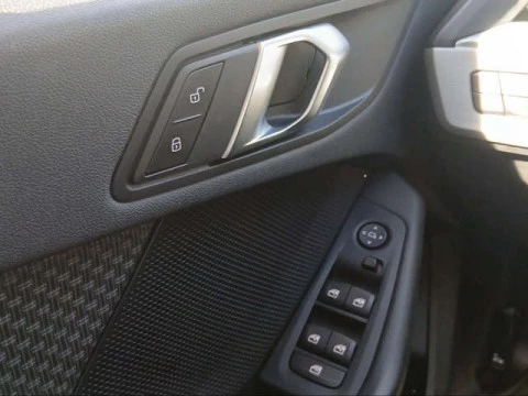 BMW Serie 1 118i Business Corporate 100 kW (136 CV)