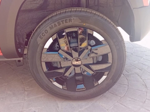 Dacia Spring Extreme Electric 48kW (65CV)