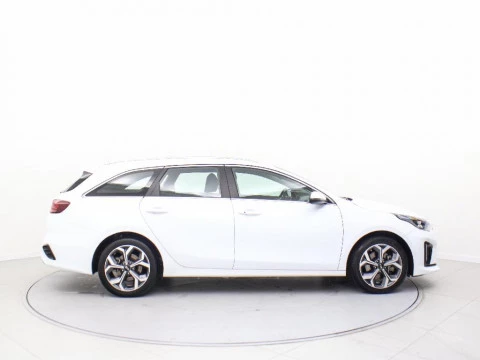 Kia Ceed 1.6 GDI PHEV ETECH TOURER 141 5P