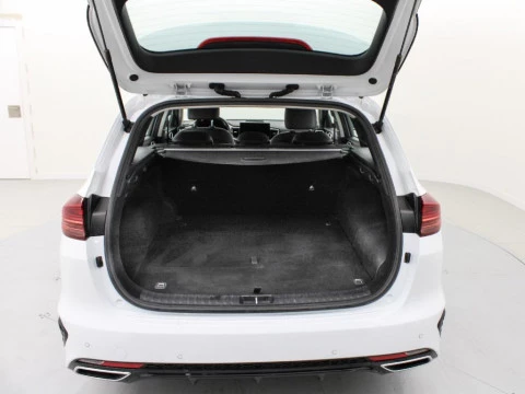 Kia Ceed 1.6 GDI PHEV ETECH TOURER 141 5P