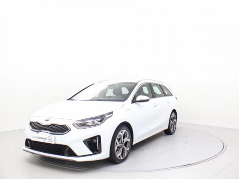 Kia Ceed 1.6 GDI PHEV ETECH TOURER 141 5P