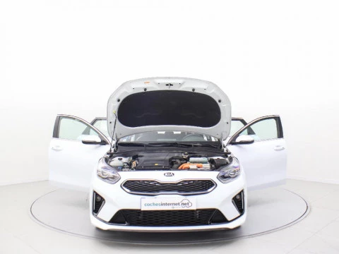 Kia Ceed 1.6 GDI PHEV ETECH TOURER 141 5P