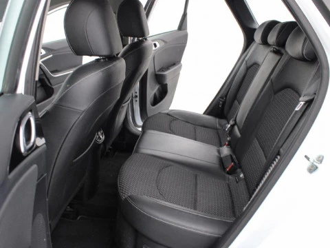 Kia Ceed 1.6 GDI PHEV ETECH TOURER 141 5P