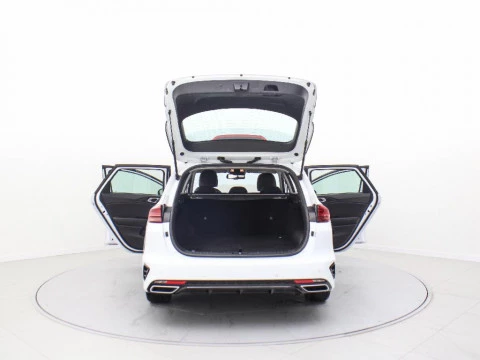 Kia Ceed 1.6 GDI PHEV ETECH TOURER 141 5P