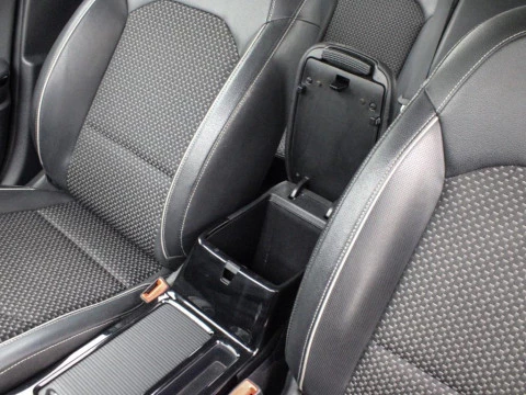 Kia Ceed 1.6 GDI PHEV ETECH TOURER 141 5P