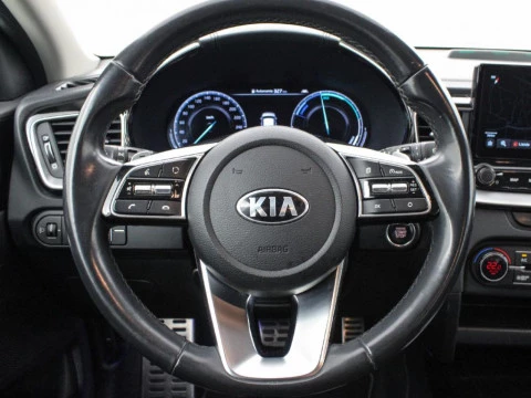 Kia Ceed 1.6 GDI PHEV ETECH TOURER 141 5P