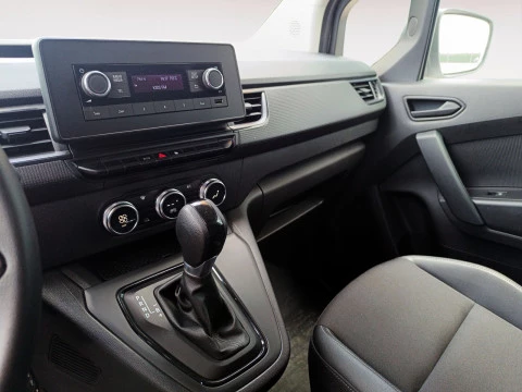 Renault Kangoo BEV 45KWH 22KW START L1 4P