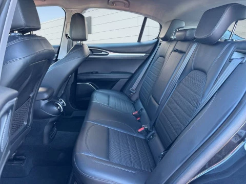 Alfa Romeo Stelvio 2.2 Diésel 140kW (190CV) Sprint+ Q4
