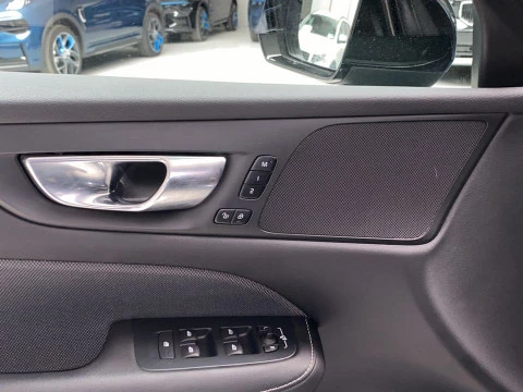 Volvo V60 familiar 2.0 T6 RECHARGE R-DESIGN AUTO 4WD 5P