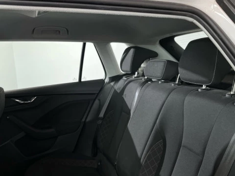 Skoda Kamiq 1.0 TSI 81kW (110CV) DSG Emotion