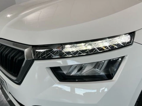 Skoda Kamiq 1.0 TSI 81kW (110CV) DSG Emotion