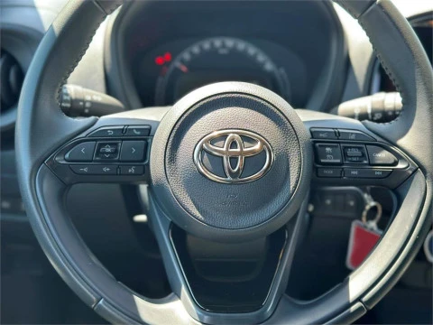 Toyota Aygo X Cross Cross Play