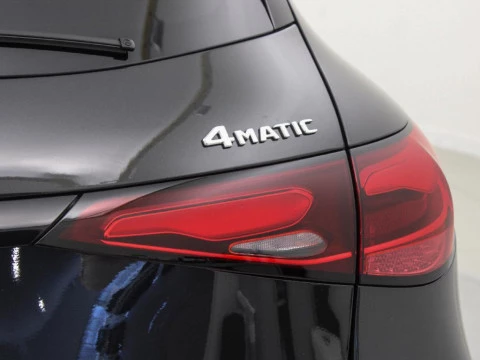 Mercedes-Benz Clase GLC 2.0 GLC 300 DE PHEV AUTO 4MATIC 333 5P