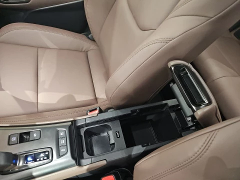 Lexus LBX 1.5 136cv HEV Elegant+