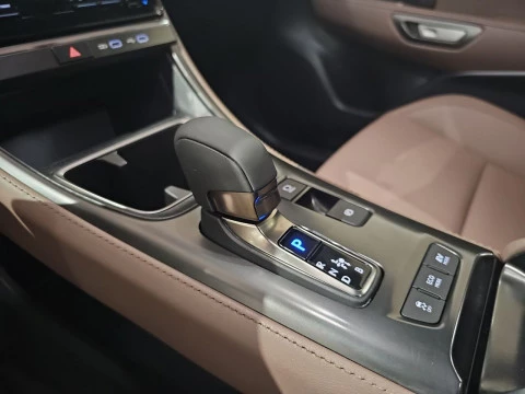 Lexus LBX 1.5 136cv HEV Elegant+