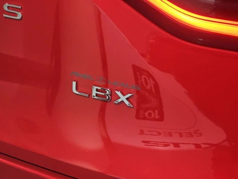 Lexus LBX 1.5 136cv HEV Elegant+