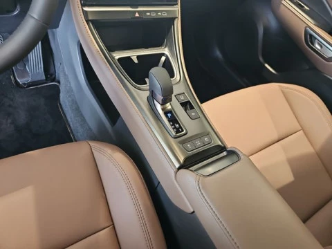 Lexus LBX 1.5 136cv HEV Elegant+