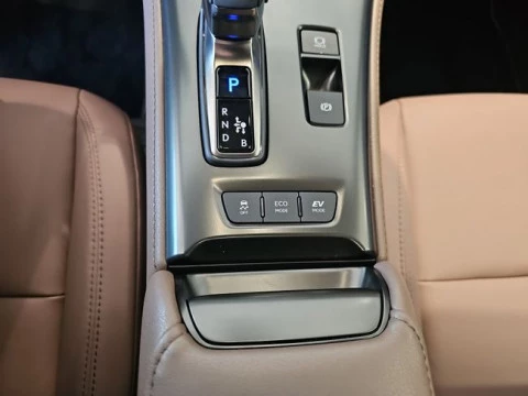 Lexus LBX 1.5 136cv HEV Elegant+