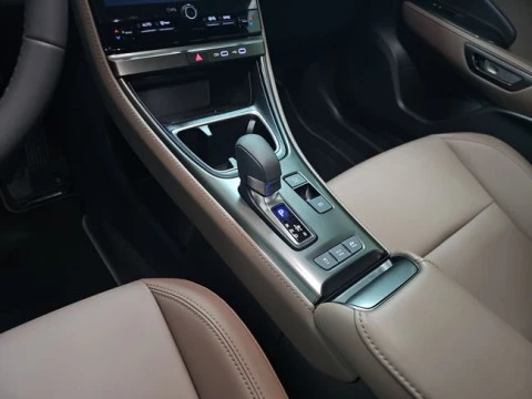 Lexus LBX 1.5 136cv HEV Elegant+
