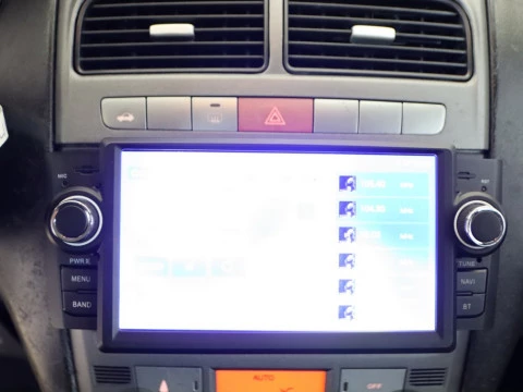 Fiat LINEA sedan 1.6 MULTIJET 16V 105BHP EMOTION 4P