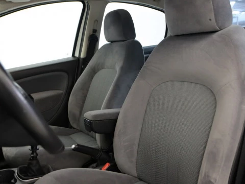 Fiat LINEA sedan 1.6 MULTIJET 16V 105BHP EMOTION 4P