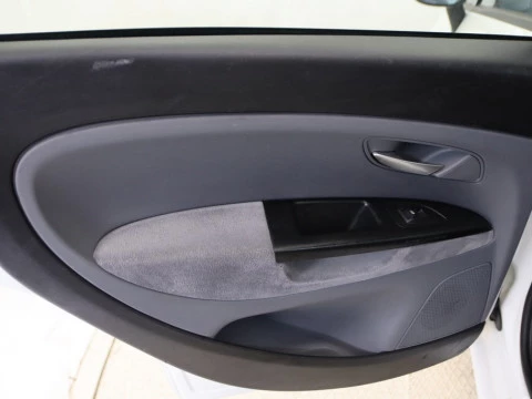 Fiat LINEA sedan 1.6 MULTIJET 16V 105BHP EMOTION 4P