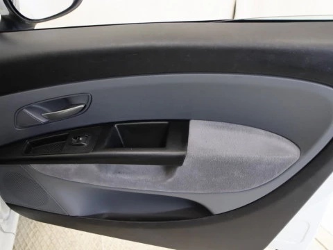 Fiat LINEA sedan 1.6 MULTIJET 16V 105BHP EMOTION 4P