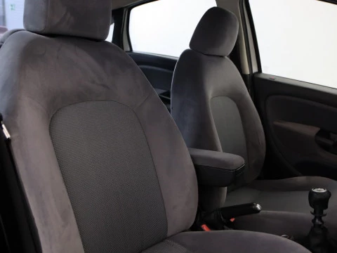 Fiat LINEA sedan 1.6 MULTIJET 16V 105BHP EMOTION 4P