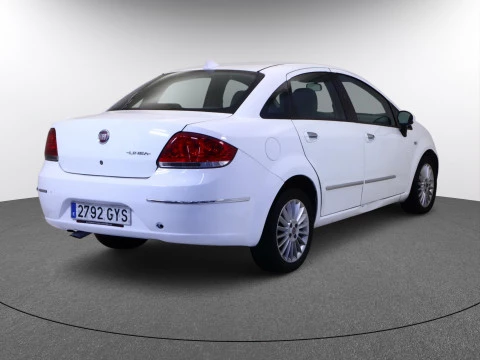 Fiat LINEA sedan 1.6 MULTIJET 16V 105BHP EMOTION 4P