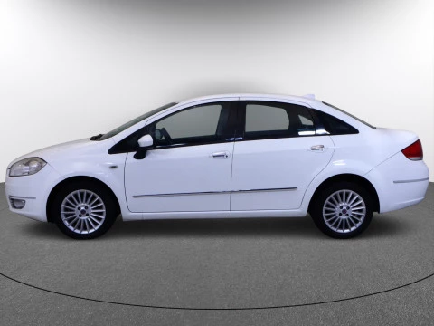 Fiat LINEA sedan 1.6 MULTIJET 16V 105BHP EMOTION 4P