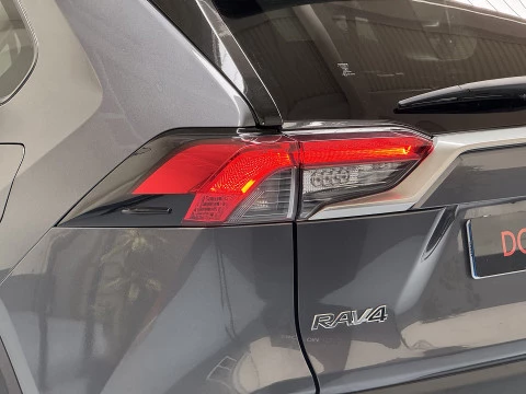 Toyota Rav4 2.5l hybrid 2WD Advance