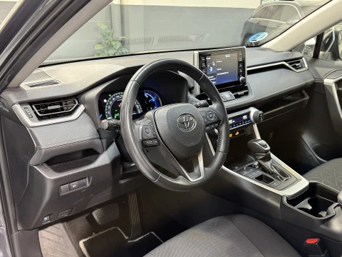 Toyota Rav4 2.5l hybrid 2WD Advance