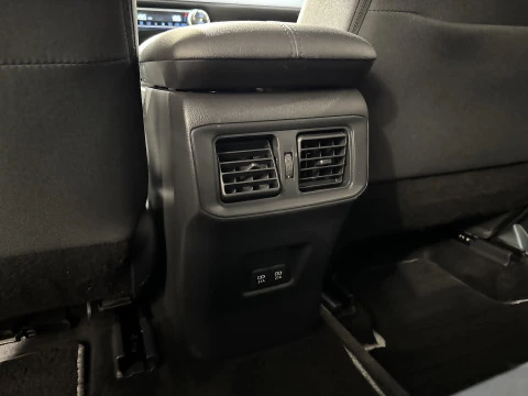 Toyota Rav4 2.5l hybrid 2WD Advance