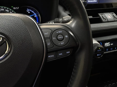 Toyota Rav4 2.5l hybrid 2WD Advance