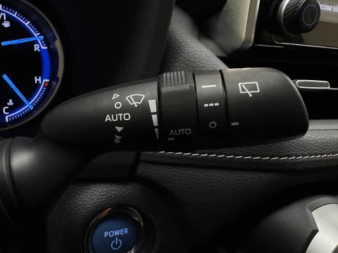 Toyota Rav4 2.5l hybrid 2WD Advance