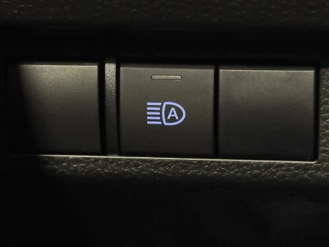 Toyota Rav4 2.5l hybrid 2WD Advance