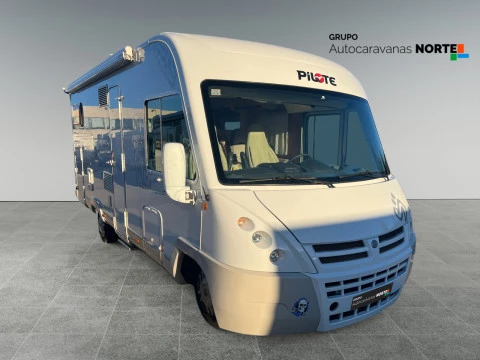 PILOTE AVENTURE AVENTURA G690