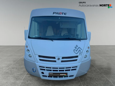 PILOTE AVENTURE AVENTURA G690