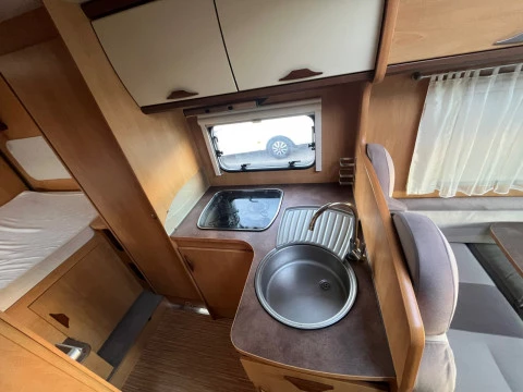 PILOTE AVENTURE AVENTURA G690