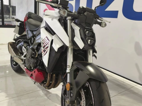 Suzuki GSX S950 DESLIMITADA Suzuki GSX S950 DESLIMITADA