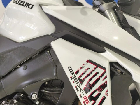 Suzuki GSX S950 DESLIMITADA Suzuki GSX S950 DESLIMITADA