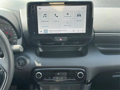 Toyota Yaris ACTIVE PLUS